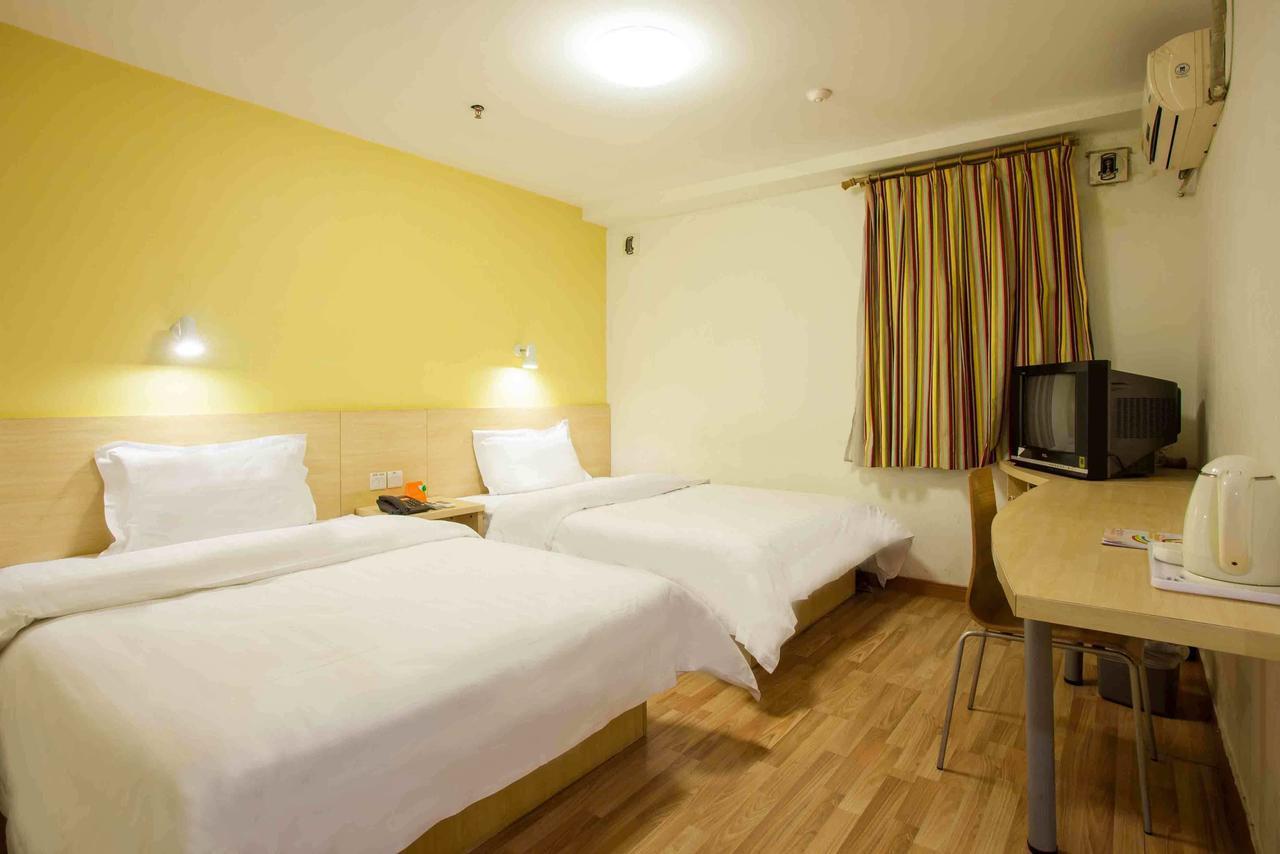 7Days Inn Shanghai Yichuan Road Bagian luar foto